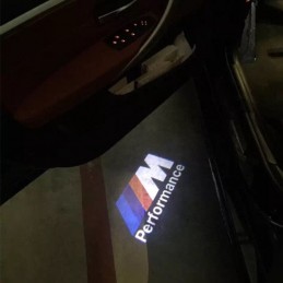 LOGO BMW LED BAJO PUERTA TIPO 3
