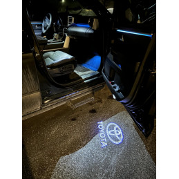 LOGO UNTER TÜREN TOYOTA CREE LED