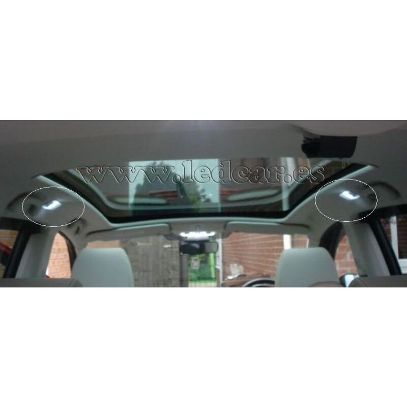 NISSAN QASQHAI PAKIET WEWNĘTRZNYCH ŚWIATEŁ BOCZNYCH (SZYBERDACH)